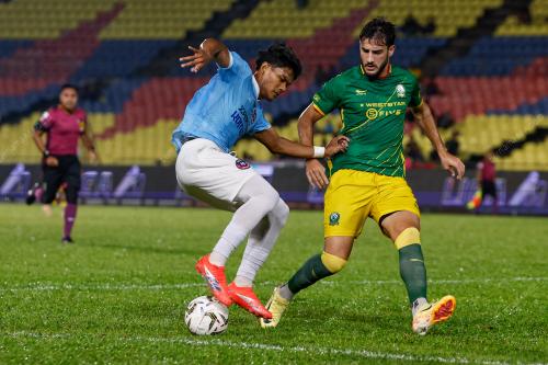 MK13_24122025_BOLA_SEPAK