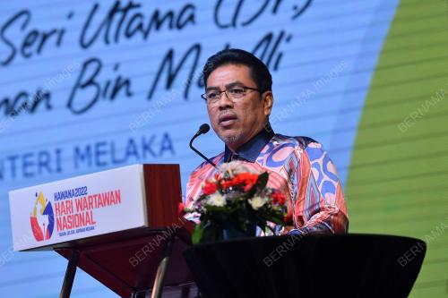 DATUK SERI DR SULAIMAN MD ALI