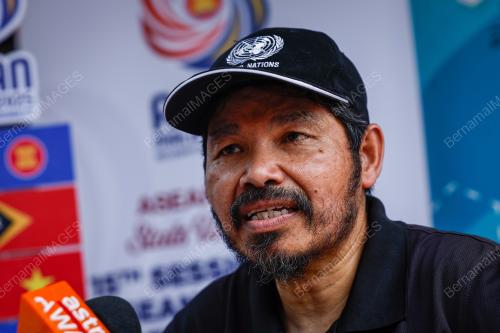 DATUK SERI DR MOHD UZIR MAHIDIN