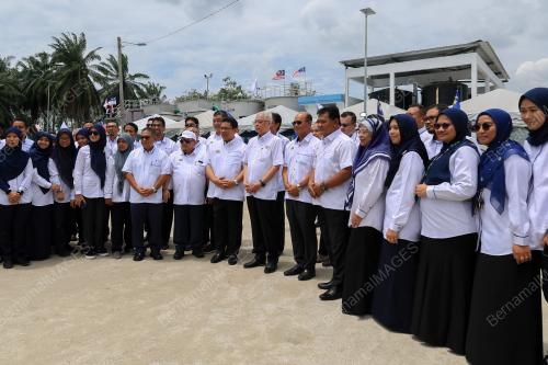 DATUK SERI ISMAIL SABRI YAAKOB