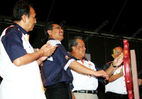 MUHYIDDIN MOHD YASSIN
