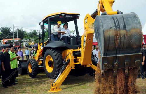 MK15_24022012_NAJIB_JENGKAUT