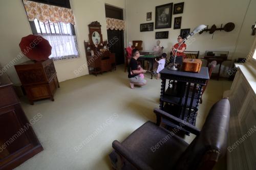 MUZIUM BABA DAN NYONYA
