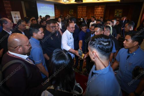 DATUK SERI ANWAR IBRAHIM