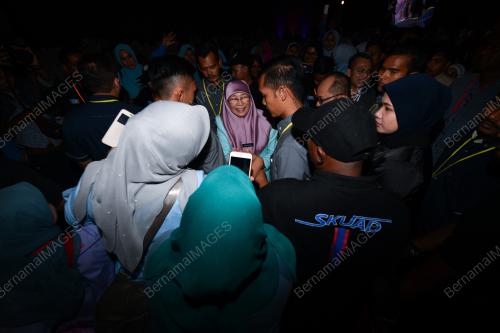 DATUK SERI DR WAN AZIZAH WAN ISMAIL