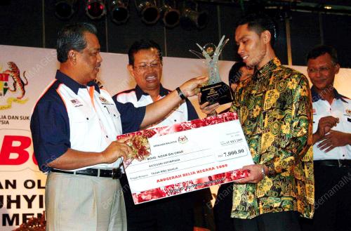 MUHYIDDIN MOHD YASSIN