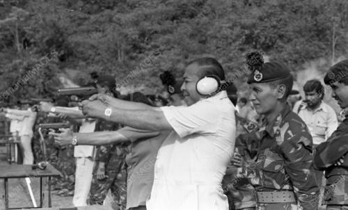 MK17_12012015_PERSIDANGAN_MENTERI