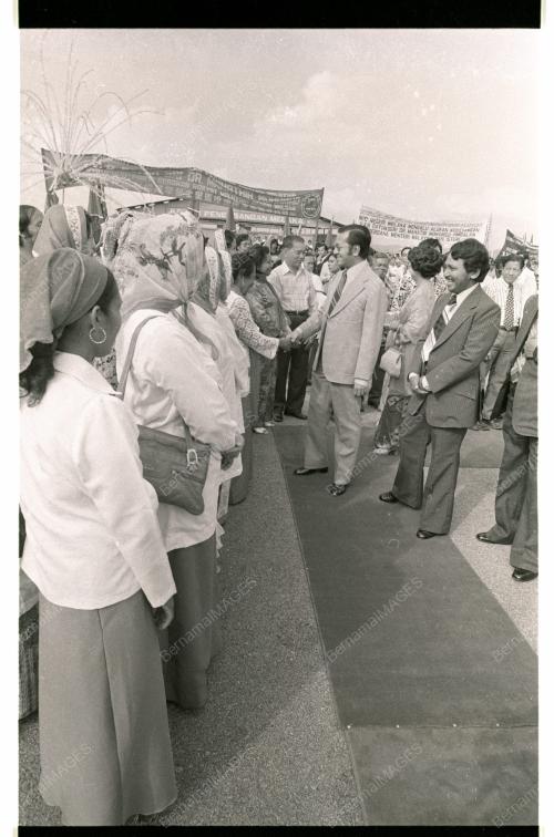 MAHATHIR