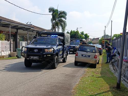 POLIS_TIKAM