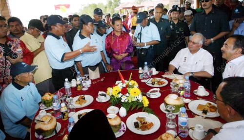 MOHD NAJIB TUN ABDUL RAZAK
