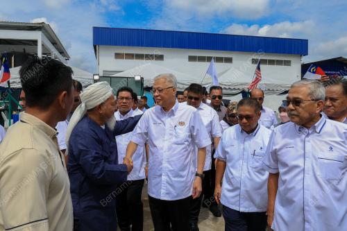 DATUK SERI ISMAIL SABRI YAAKOB