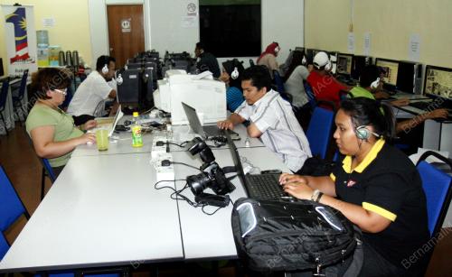 MK19_25022011_MEDIA_PUSAT