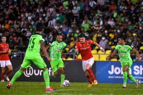 BOLA SEPAK PIALA MALAYSIA