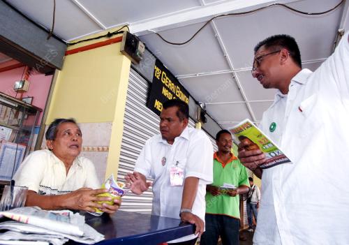MK22_28022011_CALON_PAS
