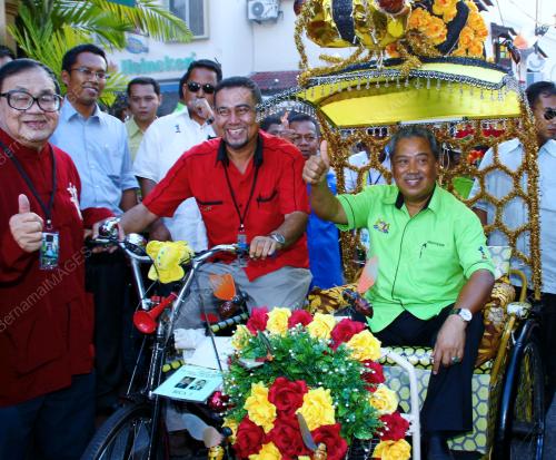 TAN SRI MUHYIDDIN YASSIN