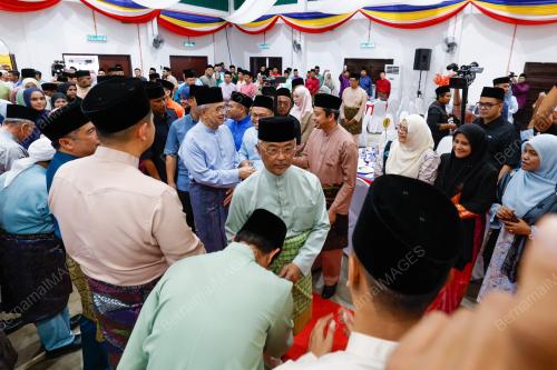 AL-SULTAN ABDULLAH RI'AYATUDDIN AL-MUSTAFA BILLAH SHAH