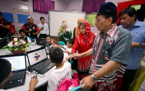 MK36_28022011_RAIS_WIFI