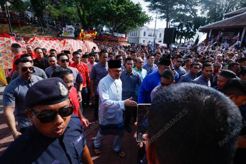 DATUK SERI ANWAR IBRAHIM