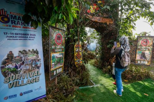 SURVIVAL VILLAGE