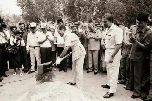 DATUK SERI DR MAHATHIR MOHAMAD