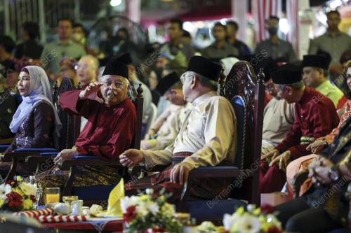 TUN MOHD ALI MOHD RUSTAM