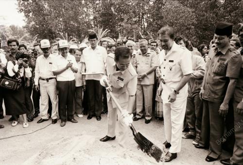DATUK SERI DR MAHATHIR MOHAMAD