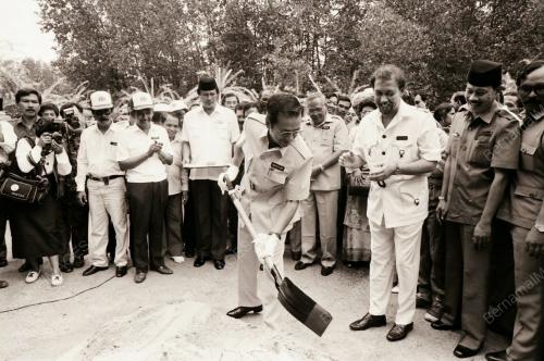 DATUK SERI DR MAHATHIR MOHAMAD