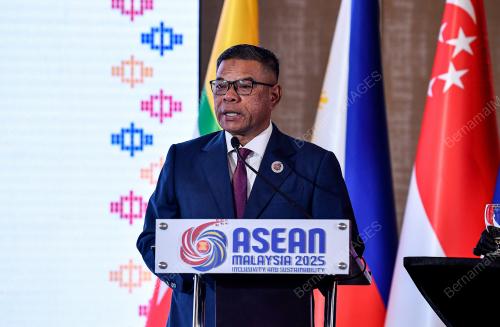 DATUK SERI SAIFUDDIN NASUTION ISMAIL