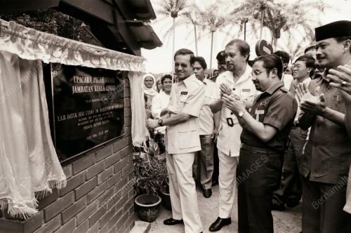 DATUK SERI DR MAHATHIR MOHAMAD