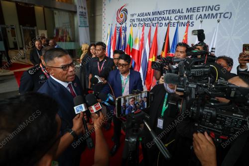 DATUK SERI SAIFUDDIN NASUTION ISMAIL