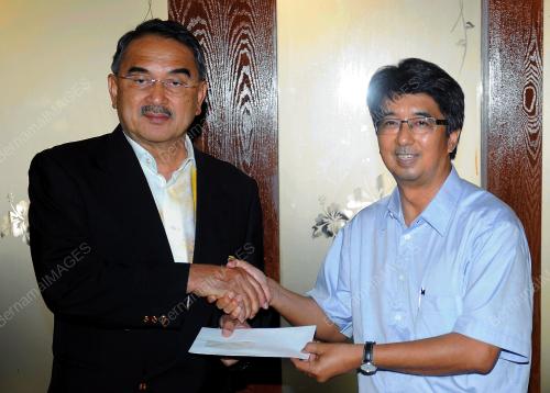 MKO1_04082014_ALI_MAKAF