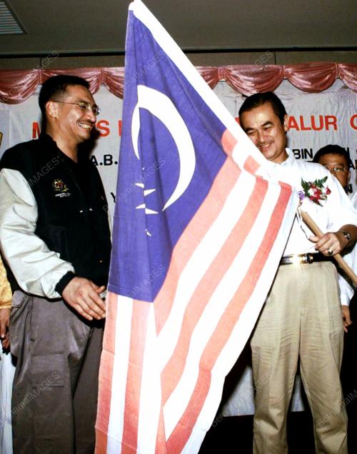 ML01-27_08_2000_JALUR_GEMILANG_12012016