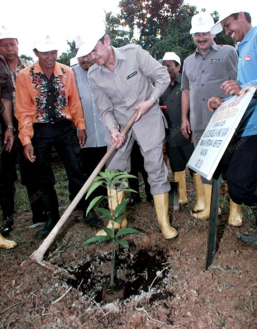 ML06-12_08_2000_TPM_KEBUN_4B_12012016