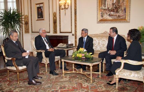 MUSTAPA MOHAMAD
