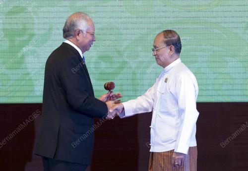 MYR25_13112014_PM_ASEAN-2