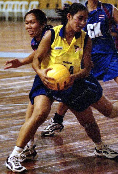 NB04-10_09_2001_NETBALL_02022016