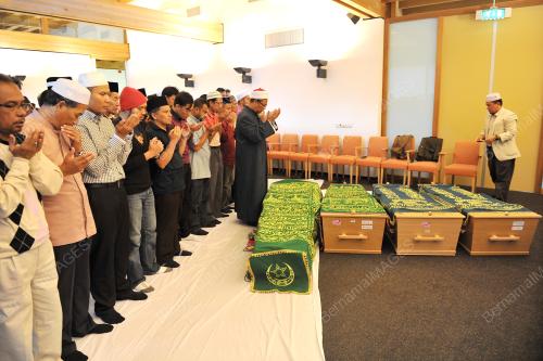 NED03_21082014_MH17_JENAZAH