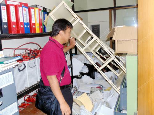 NEP01_05052015_EARTHQUAKE