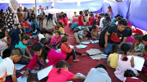 NEP01_27052015_VOLUNTEERS
