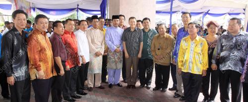 RUMAH TERBUKA