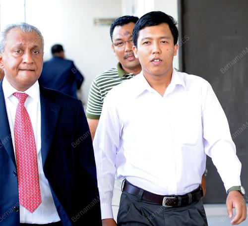 NS01_01022012_POLIS_MAHKAMAH
