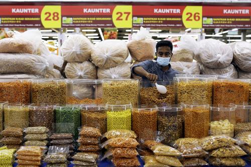 PERSIAPAN MASYARAKAT INDIA MENYAMBUT DEEPAVALI