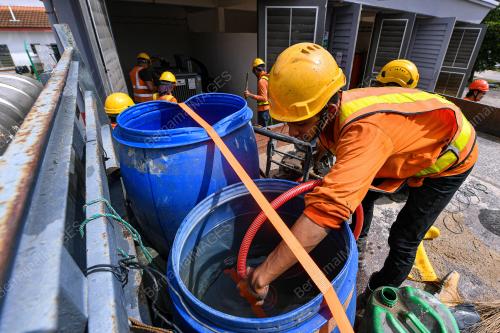 TNB BANJIR GEMAS