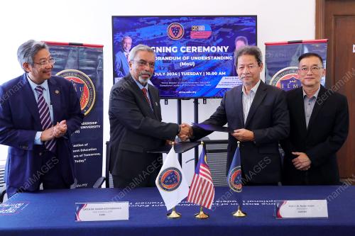 DATUK DR KASSIM NOOR MOHAMED