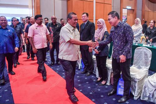 DATUK SERI AMINUDDIN HARUN