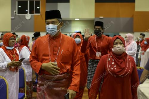 DATUK SERI MOHAMAD HASAN