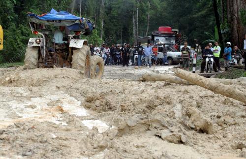 TANAH RUNTUH