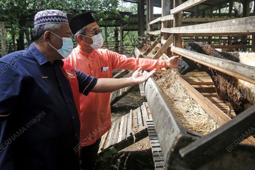 DATUK BAKRI SAWIR