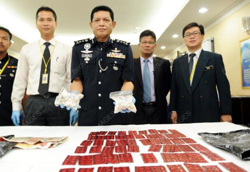 NS01_04092015_POLIS_DADAH