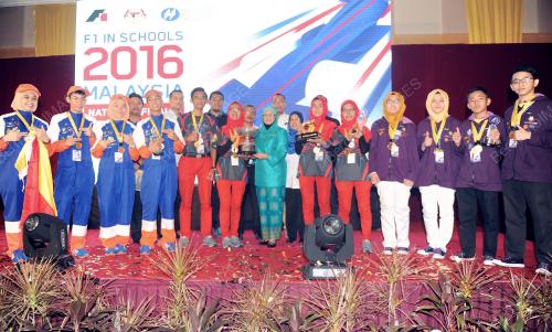 NS01_04112016_F1_SCHOOL
